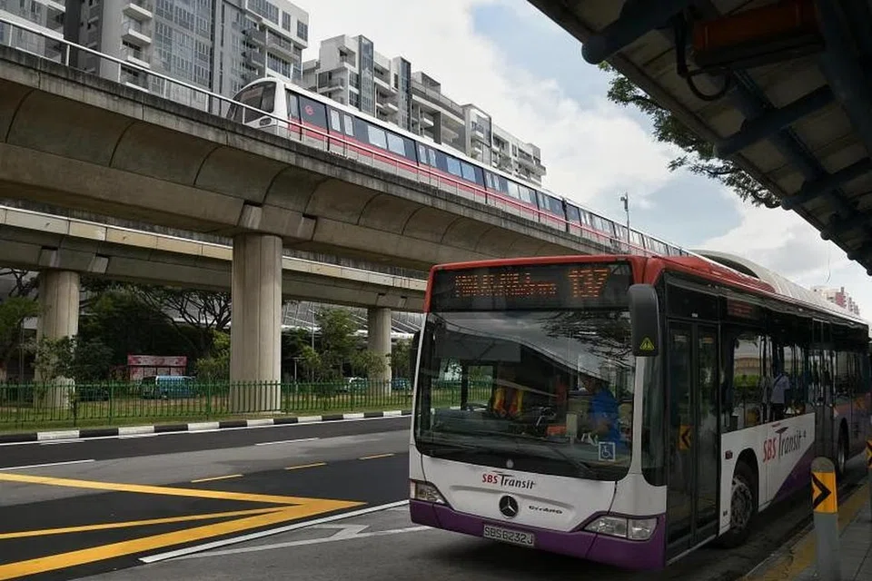 Perkhidmatan lanjutan bas dan kereta api akan disediakan di laluan MRT yang dikendalikan oleh SBS Transit – Laluan Timur Laut (NEL), Laluan Downtown (DTL) dan LRT Sengkang-Punggol.