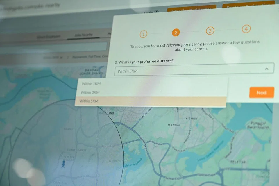 Portal ‘Jobs Anywhere @ North West’ menyediakan ciri yang membolehkan pengguna mencari pekerjaan dalam lingkungan satu, tiga, atau lima kilometer dari rumah mereka.