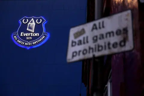 Everton menghadapi hukuman pemotongan lapan mata akibat melanggar peraturan kewangan pertandingan.