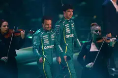 Fernando Alonso (kiri) bersama rakan sepasukannya di Aston Martin, Lance Stroll, berharap dapat memberikan saingan lebih hebat dalam F1 musim baru ini.