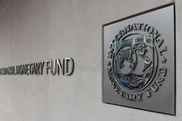 PENILAIAN SEMULA PERTUMBUHAN EKONOMI: IMF pada April lalu meramalkan penguncupan 3 peratus bagi ekonomi dunia tahun ini. Ia juga memberi amaran kemungkinan adanya krisis yang lebih mendalam yang akan mengakibatkan penurunan 6 peratus pada 2020 dan pertumbuhan sifar peratus pada 2021.