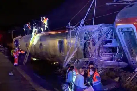 Spain, train, crash, kereta api laju, kemalangan, nahas