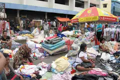 Batam, Pasar Tos