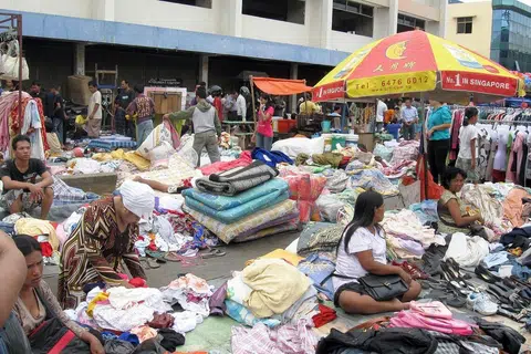 Batam, Pasar Tos