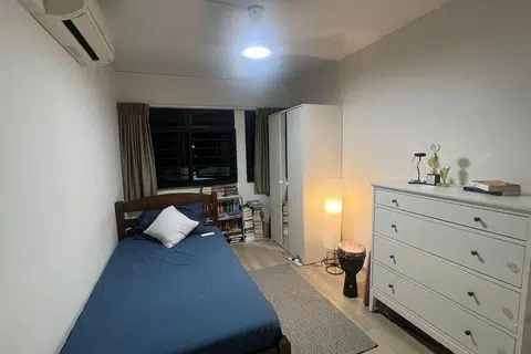 Hasil wajah baru bilik selepas dikemas dan dihias mengikut panduan AI dan juga cita rasa tersendiri.
