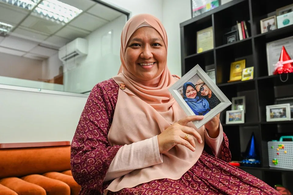 Berat badan Cik Haryani Othman, pemilik bersama syarikat penganjur acara MakBesar Pte Ltd, turun sebanyak 10 kilogram sejak menggunakan Wegovy pada Mei 2025.