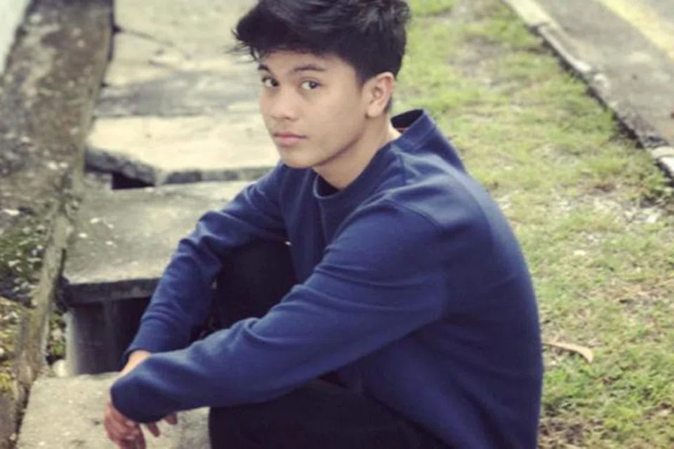 KEMURUNGAN ANTARA SEBAB MAHU UNDUR: Haqiem Rusli memberi bayangan mungkin berundur diri daripada bidang muzik dek kemurungan yang melanda hidupnya tanpa ramai yang tahu. - Foto BERITA HARIAN MALAYSIA