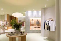 Klarra, Raffles City