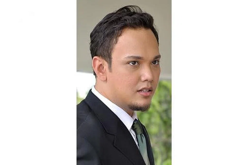 IMRAN AJMAIN: Akan muncul dalam konsert amal di Kelab Masyarakat Marsiling malam esok. Semua hasil jualan tiket dan album beliau, Setulus Kasih, akan disalurkan ke dana pentadbiran dan ubah elok Masjid An-Nur- Foto ihsan IMRAN AJMAIN