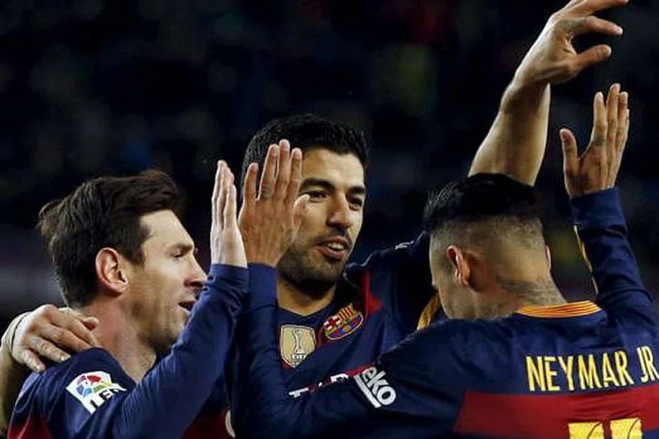 TERLALU HANDAL: (Dari kiri) Trio Lionel Messi, Luis Suarez dan Neymar berbahaya di barisan depan Barcelona. - Foto REUTERS