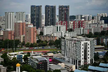 NAIK HARGA: Harga flat jualan semula HDB terus meningkat untuk bulan kedua berturut-turut.