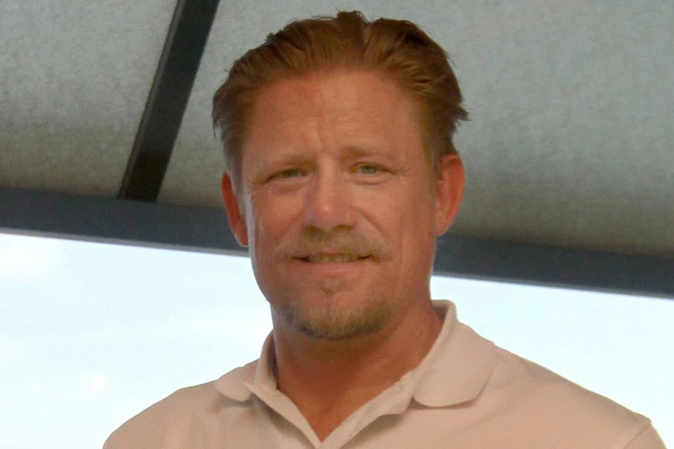 PETER SCHMEICHEL: Legenda pengaja gawang United ini percaya Mourinho calon terbaik untuk menyelamatkan kelab itu. - Foto fail