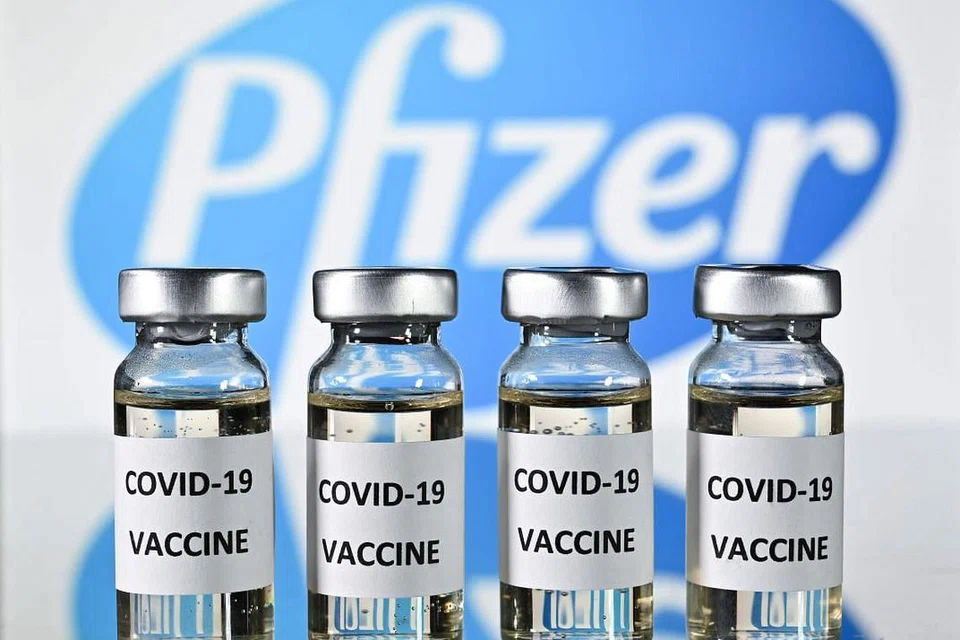 Vaksin Covid-19 Pfizer-BioNtech akan disediakan di serata UK mulai minggu depan. - 