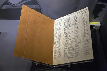 ELEMEN MELAYU DALAM MUZIUM: Kamus Melayu-Inggeris itu satu-satunya artifak yang mempunyai elemen Melayu daripada 114 artifak - 82 daripadanya baru - yang dipamerkan di Muzium dan Gereja Kecil Changi (CCM). - Foto CCM