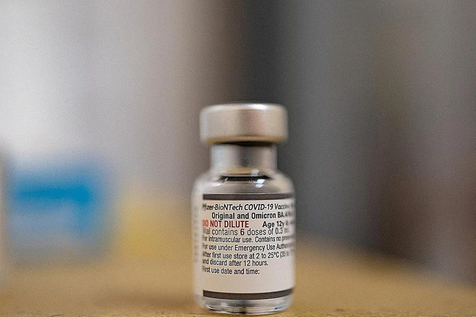 S'PURA SEBAGAI PILIHAN: Kemudahan pengeluaran mRNA yang pertama akan beroperasi di S'pura lewat 2023 dan menjadi ibu pejabat serantau syarikat BioNTech. - Foto REUTERS