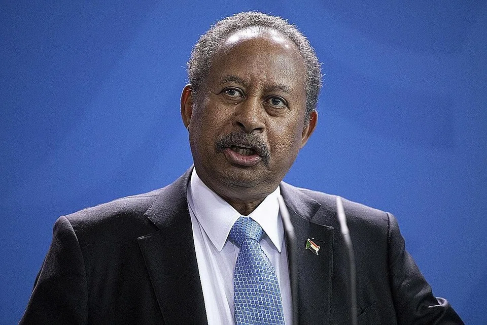 LETAK JAWATAN: Encik Abdalla Hamdok, 66 tahun, seorang pakar ekonomi, telah meletak jawatan sebagai perdana menteri Sudan pada 2 Januari lalu. - Foto EPA-EFE