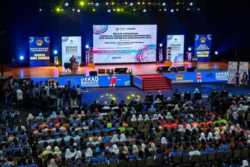 ANGKAT MARTABAT: Majlis pelancaran Karnival Dekad Bahasa Kebangsaan dan Dekad Membaca Kebangsaan 2023 oleh Perdana Menteri Malaysia, Datuk Seri Anwar Ibrahim, di Universiti Multimedia (MMU), Cyberjaya, Sepang, Selangor, pada Rabu mengangkat martabat bahasa Melayu sebagai bahasa kebangsaan negara.
