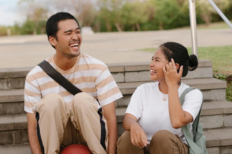 PILIH ‘SLOW-DATING’: Lebih ramai mengambil tempoh masa lebih lama untuk mengenali dan menjalin hubungan secara perlahan kerana ingin memberi tumpuan kepada kesihatan mental mereka.