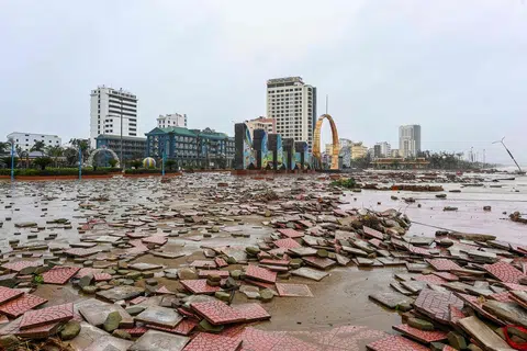 Taufan Bualoi,   Pantai Cua Lo