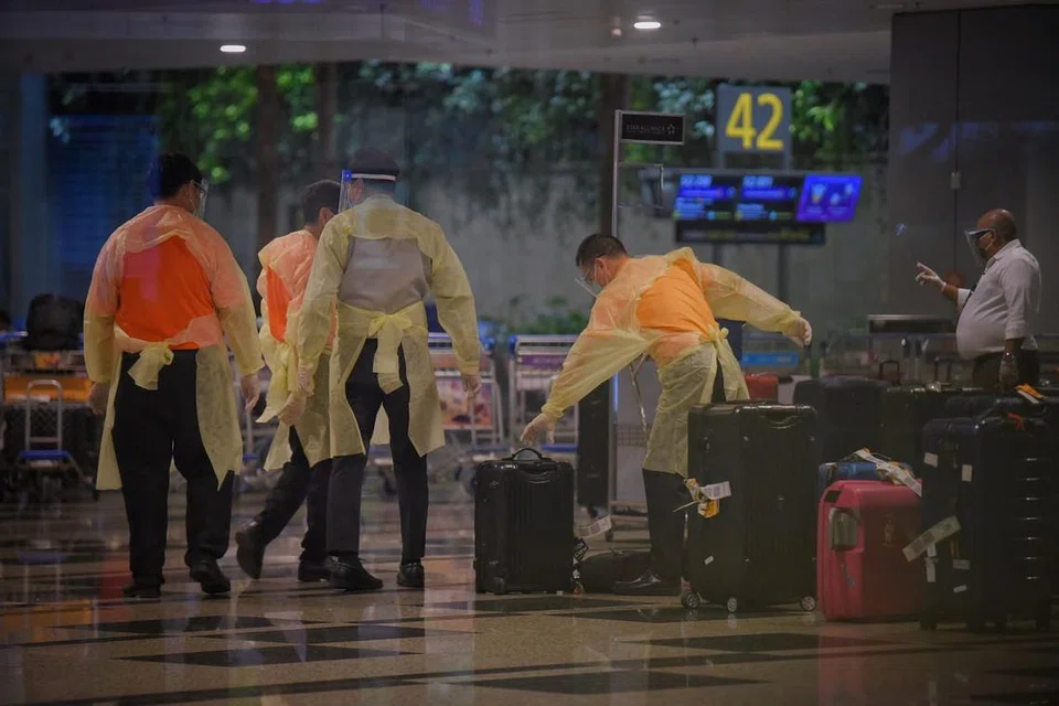 Sehingga kini, sekitar 100 antara mereka telah diuji positif Covid-19, dan tiada antara kes berkenaan telah menyebabkan penularan dalam masyarakat. - 