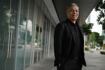 ANTARA MUKA BARU DILANTIK: Di kalangan 13 muka baru dalam FEC yang berkhidmat bagi penggal baru dari 1 September 2018 hingga 31 Mei 2020 ialah Dr Azlinda Anwar dan Encik Wahab Yusoff (atas). - Foto fail