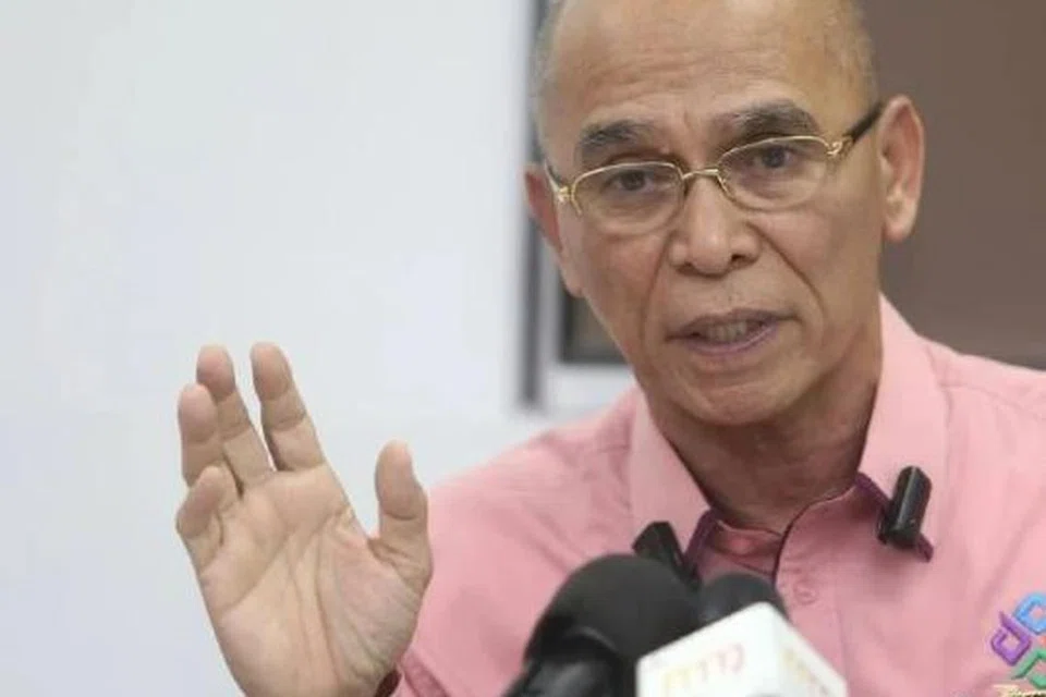 Presiden Persatuan Peniaga dan Penjaja Bumiputera Wilayah Persekutuan Kuala Lumpur,Datuk Seri Rosli Sulaiman.