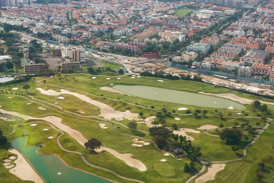 MEMPUNYAI HUTANG: Laguna National Golf & Country Club kini dalam proses pembubaran.