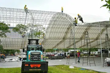 PERSIAPAN BAZAR: Persiapan untuk Bazar Ramadan 2026 di Geylang Serai sudah bermula.