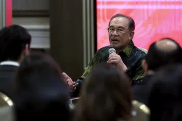 Anwar Ibrahim, media