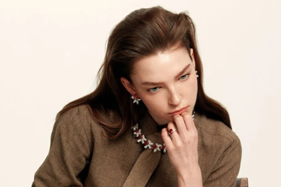 Scarlet Serenade, Diamond2