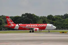 Syarikat penerbangan AirAsia meraikan ulang tahunnya ke-20 sejak ia mula beroperasi di Singapura.