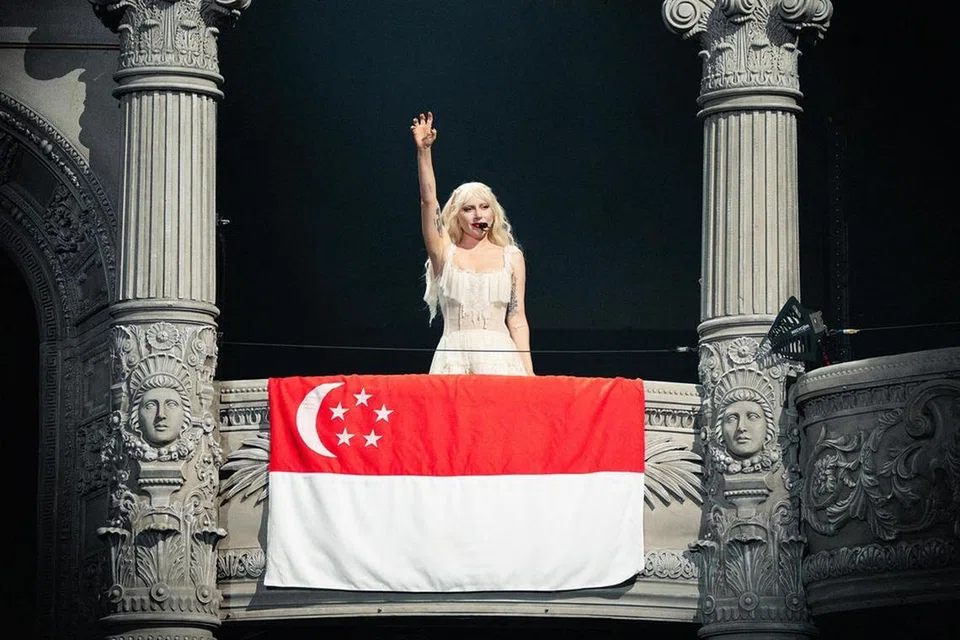 Lady Gaga, ekonomi Singapura