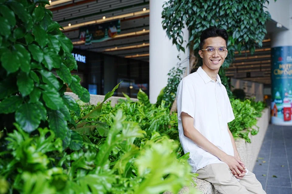 Encik Mikaail Nor Nizar kehilangan satu markah mata menyebabkan beliau terlepas peluang untuk merealisasikan cita-citanya untuk melanjutkan pelajaran ke politeknik, meskipun sudah berjaya mendapat tempat melalui Pendaftaran Kemasukan Awal (EAE) 2021. 