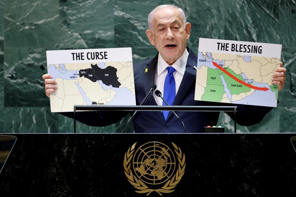Perdana Menteri Israel, Encik Benjamin Netanyahu, menyampaikan ucapan semasa Perhimpunan Agung Pertubuhan Bangsa-Bangsa Bersatu (PBB) ke-79 di ibu pejabat PBB, New York, Amerika Syarikat, pada 27 September 2024 yang menunjukkan peta ‘Israel Raya’.