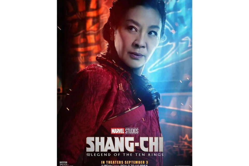 MICHELLE YEOH: Bintang legenda Malaysia, Tan Sri Michelle Yeoh, membawa watak pengasuh adiwira di kota mitos, teruja dapat meriahkan set penggambaran filem yang kaya identiti Asia ini. - Foto MARVEL STUDIOS