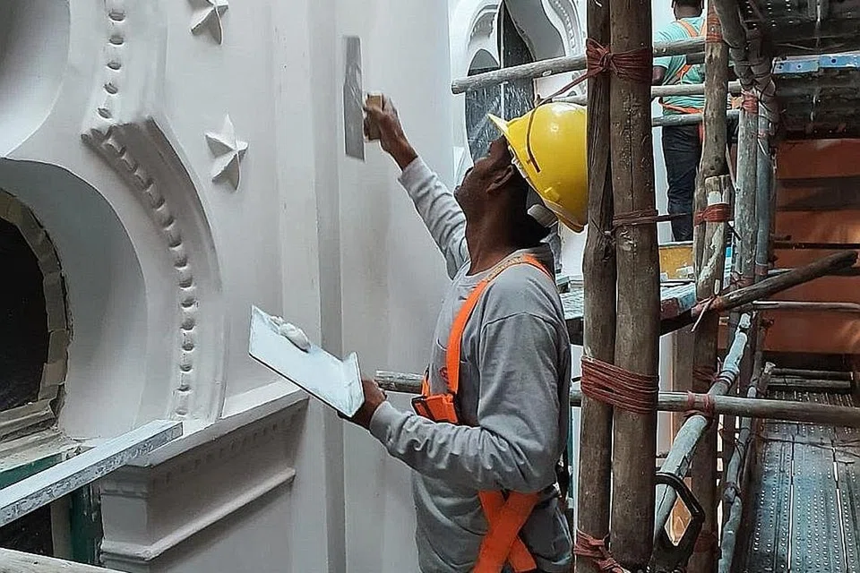 GIAT DIJALANKAN: Masjid Abdul Gafoor masih lagi meneruskan Projek Wakaf atau Sadaqah untuk mengumpul dana bagi kerja-kerja pemulihan dan naik taraf prasarana masjid. - Foto MASJID ABDUL GAFOOR