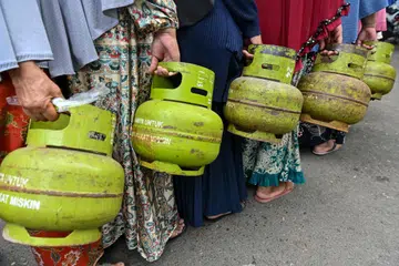 TURUT KANDUNG BUTANA: Gas petroleum cecair (LPG), yang mudah terbakar, turut mengandungi butana. 