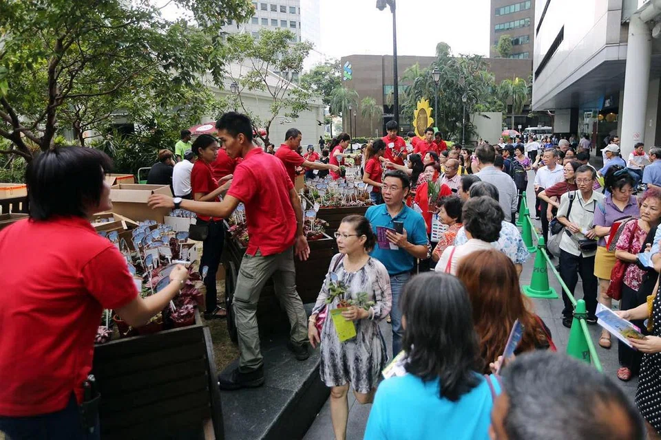 - Foto PESTA TAMAN SINGAPURA