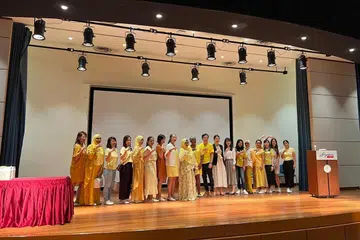 Para panelis dan sukarelawan yang menjayakan acara, ‘Wear Yellow SG EndoMarch 2024’ bergambar di akhir acara yang dihadiri lebih 70 peserta.