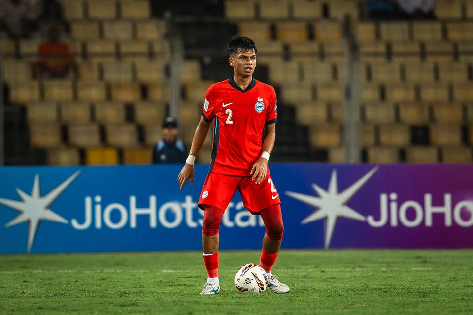 Bek kanan Singa, Irfan Najeeb, bertekad jadi pemain utama yang tetap dalam skuad Singapura. Beliau kini mempunyai 14 penampilan untuk negara.