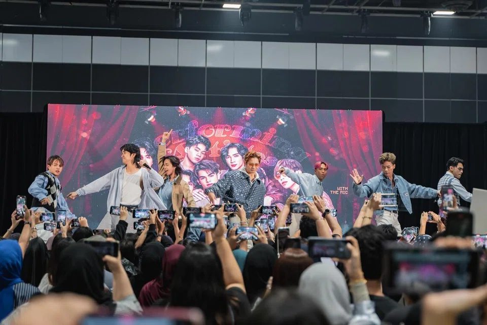 Alpha, Boyband, Celebfest 