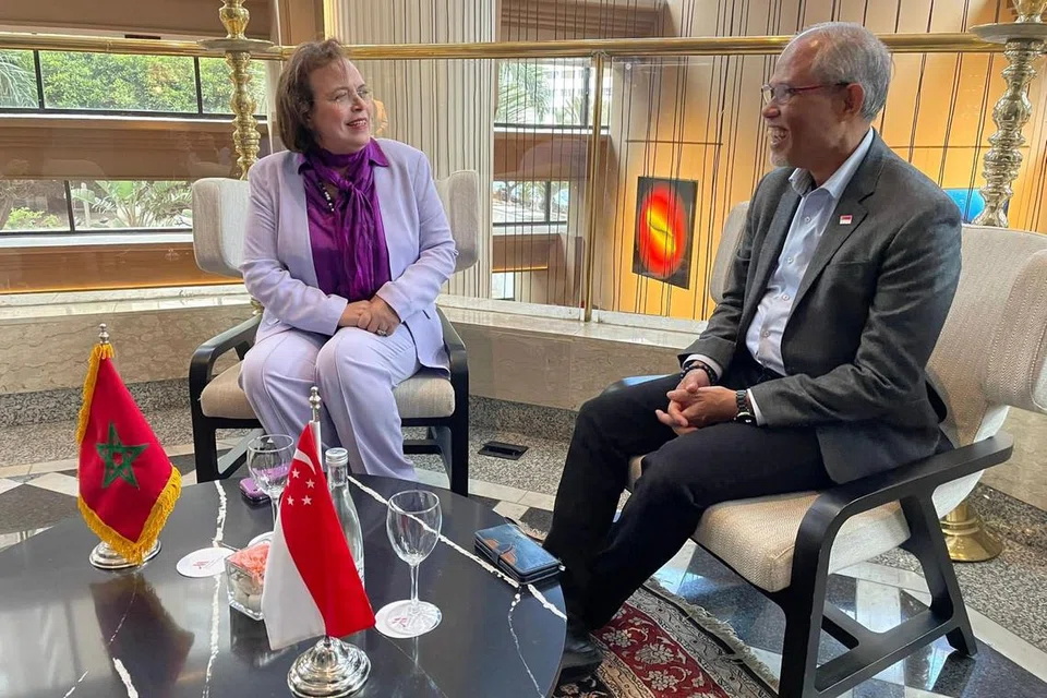 Menteri Perpaduan, Integrasi Sosial dan Keluarga, Dr Aawatif Hayar (kiri) dan Menteri Bertanggungjawab Bagi Ehwal Masyarakat Islam, Encik Masagos Zulkifli Masagos Mohamad (kanan) telah mengadakan pertemuan dua hala.