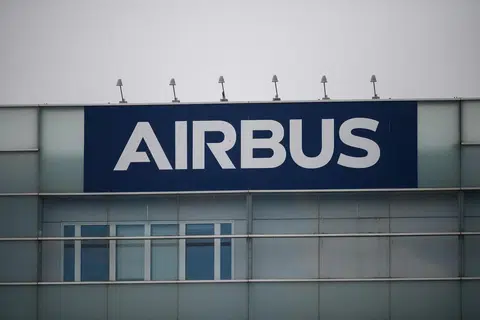 Airbus telah membuat penghantaran sebanyak 72 pesawat pada November – iaitu lebih rendah daripada jangkaan, namun sasaran kewangannya bagi 2025 kekal tidak berubah.