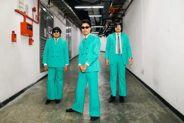 Kumpulan berkonsep muzik ‘retro’ 1960-an, Masdo, yang dianggotai oleh (dari kiri) Putu Ceri, Ali Sariah dan Asmawi, bakal membuat persembahan dalam acara tahunan, Pesta Seni Kreatif, ‘Scape’s Music Day Out!’ pada malam Tahun Baru 2025 di Playspace, Scape.