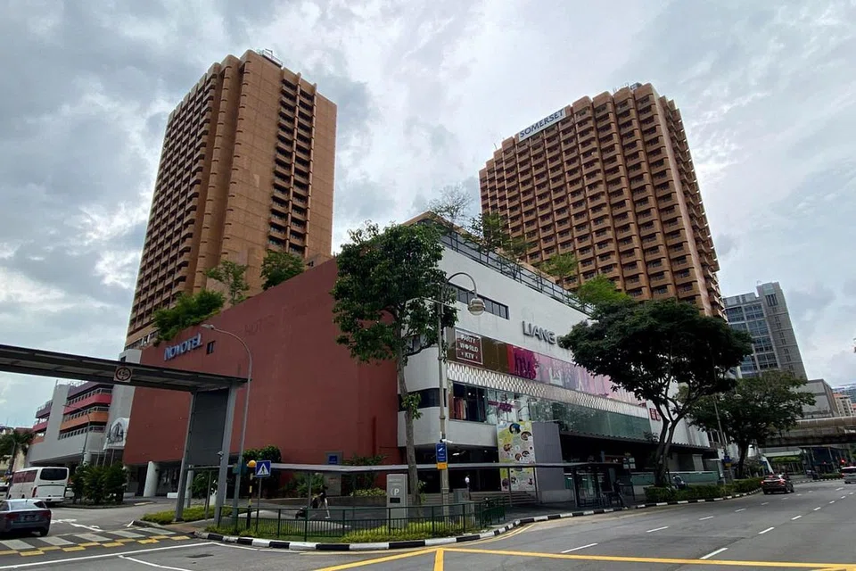 PUSAT BELI-BELAH LIANG COURT DITUTUP. 