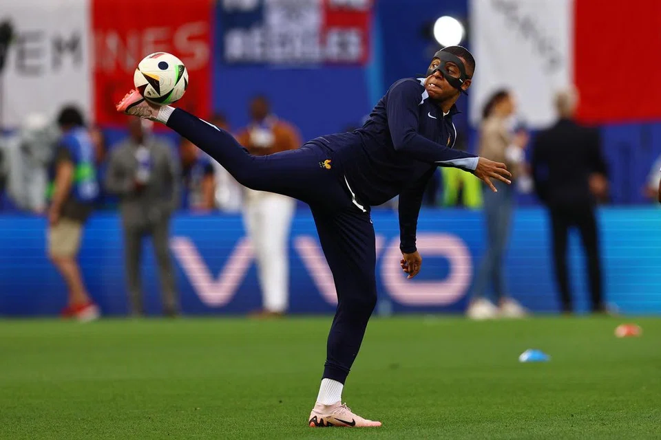 Perancis berharap kepulangan Kylian Mbappe dari kecederaan akan dapat memastikan kelayakan secara automatik pasukan itu dari Kumpulan D. 