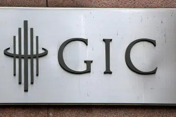 TARUHAN BERSAMA: GIC merupakan antara sekumpulan pelabur antarabangsa yang mendapatkan taruhan dalam syarikat yang merupakan cabang perniagaan hartanah AccorHotels. Hasil penjualan itu meraih sumbangan tunai sejumlah 4.4 bilion Euros ($7.13 bilion). - Foto REUTERS