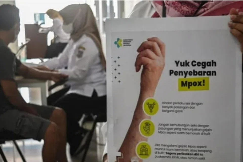 Indonesia meningkatkan pemantauan terhadap cacar monyet (mpox) setelah Pertubuhan Kesihatan Sedunia (WHO) mengisytiharkan mpox sebagai kecemasan kesihatan peringkat sejagat buat kali kedua dalam tempoh dua tahun, sekali gus menekankan kebimbangan global yang berterusan terhadap penyakit itu.