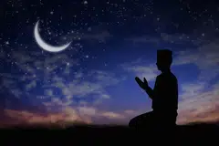 Pada Ramadan, pintu-pintu neraka ditutup dan syaitan digari pula kerana syaitan menjadi lemah dan tidak dapat menggoda mereka yang berpuasa untuk melakukan dosa dan maksiat dengan perlindungan Allah swt.