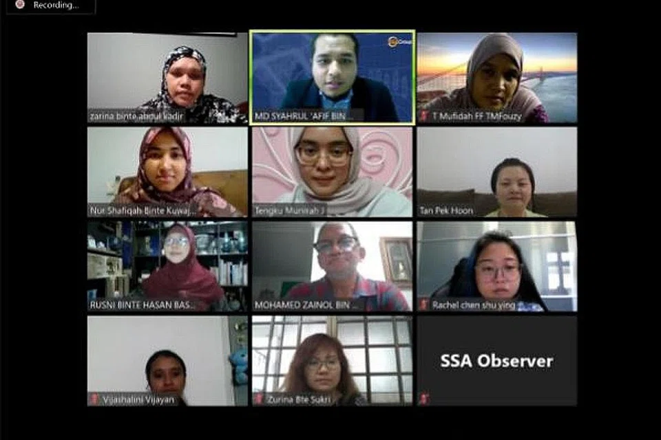 JALANI LATIHAN ONLINE: Seramai lima kakitangan TM Fouzy merupakan antara mereka yang menyertai latihan dua hari dengan tajuk Menyesuaikan Terhadap Perubahan melalui Zoom anjuran SSA Academy baru-baru ini. - Foto SSA ACADEMY